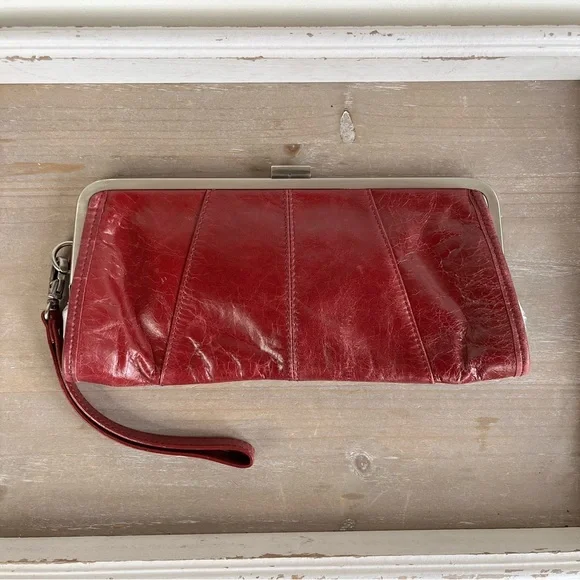 Kenneth Cole Reaction Bags Kenneth Cole Reaction Framed